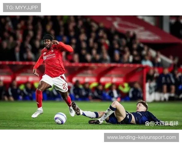 英超爆出大冷门纽卡斯尔主场惨遭三球逆转全队状态低迷令人意外