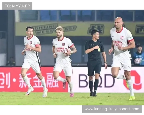 穆斯卡特智胜卡内达斗法称雄在望上海海港距中超冠军仅一步之遥