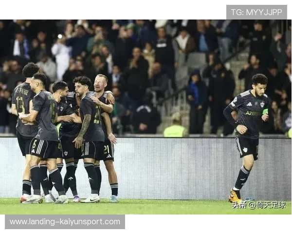 蓝军阴霾：卡拉巴赫平局，欧冠出线悬念迭起