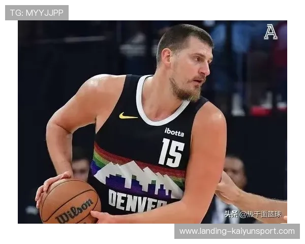 约基奇背身送出妙传，掘金连续制造得分机会